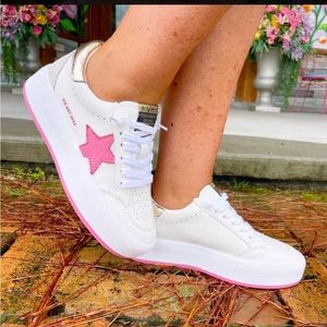 Women’s pink Vintage Havana sneakers